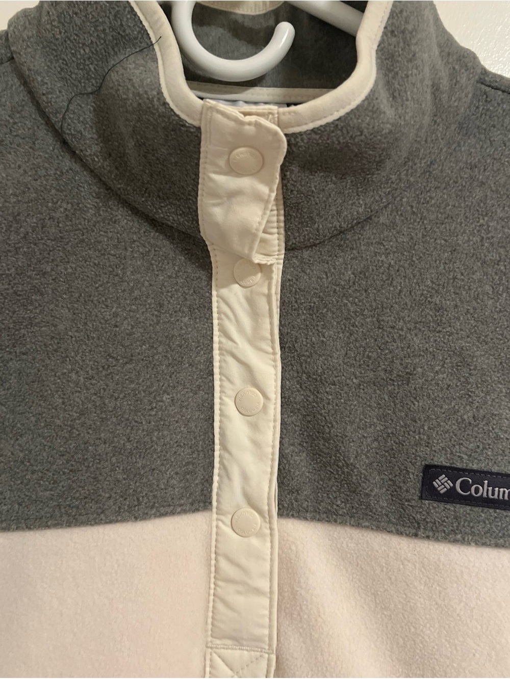 Columbia Women’s Gray and Cream Snap-Front Fleece Pullover